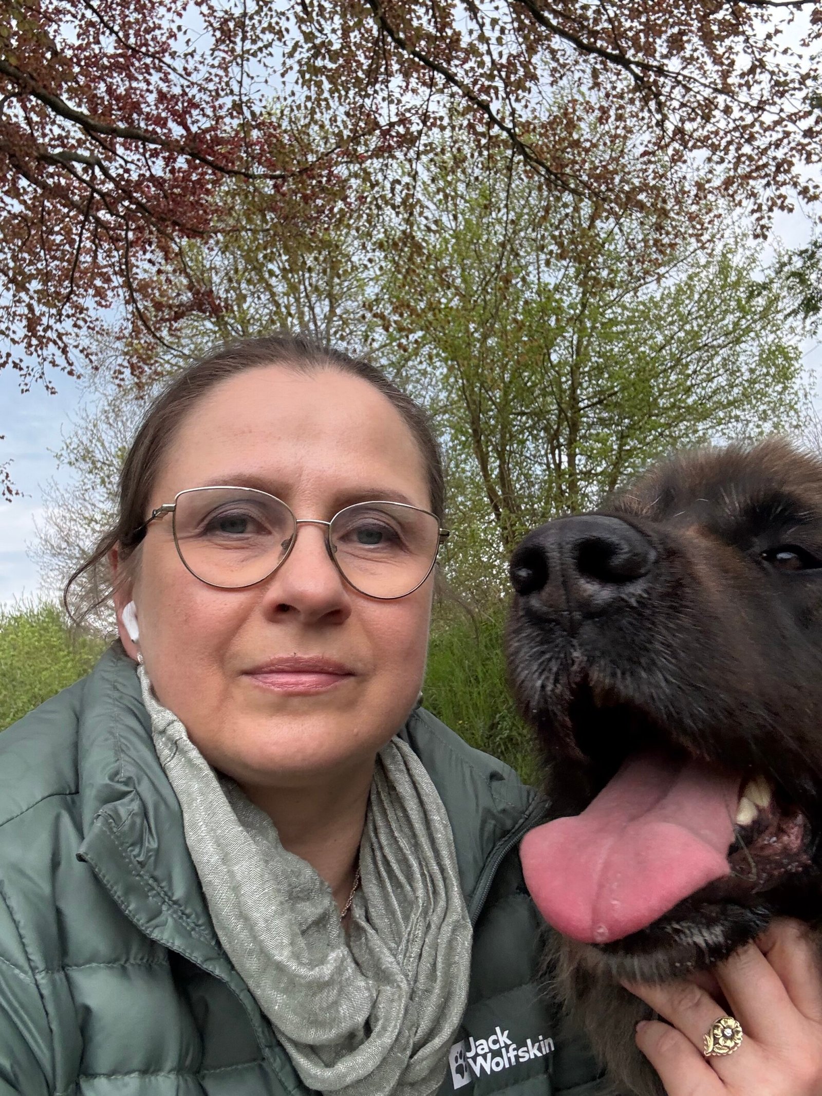 ANSVARLIGT OPDRÆT AF HUNDE - Svetlana Gertsen